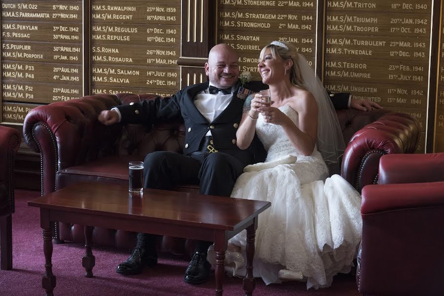 Wedding photographer Alison Burrows (aburrows). Photo of 10 December 2019