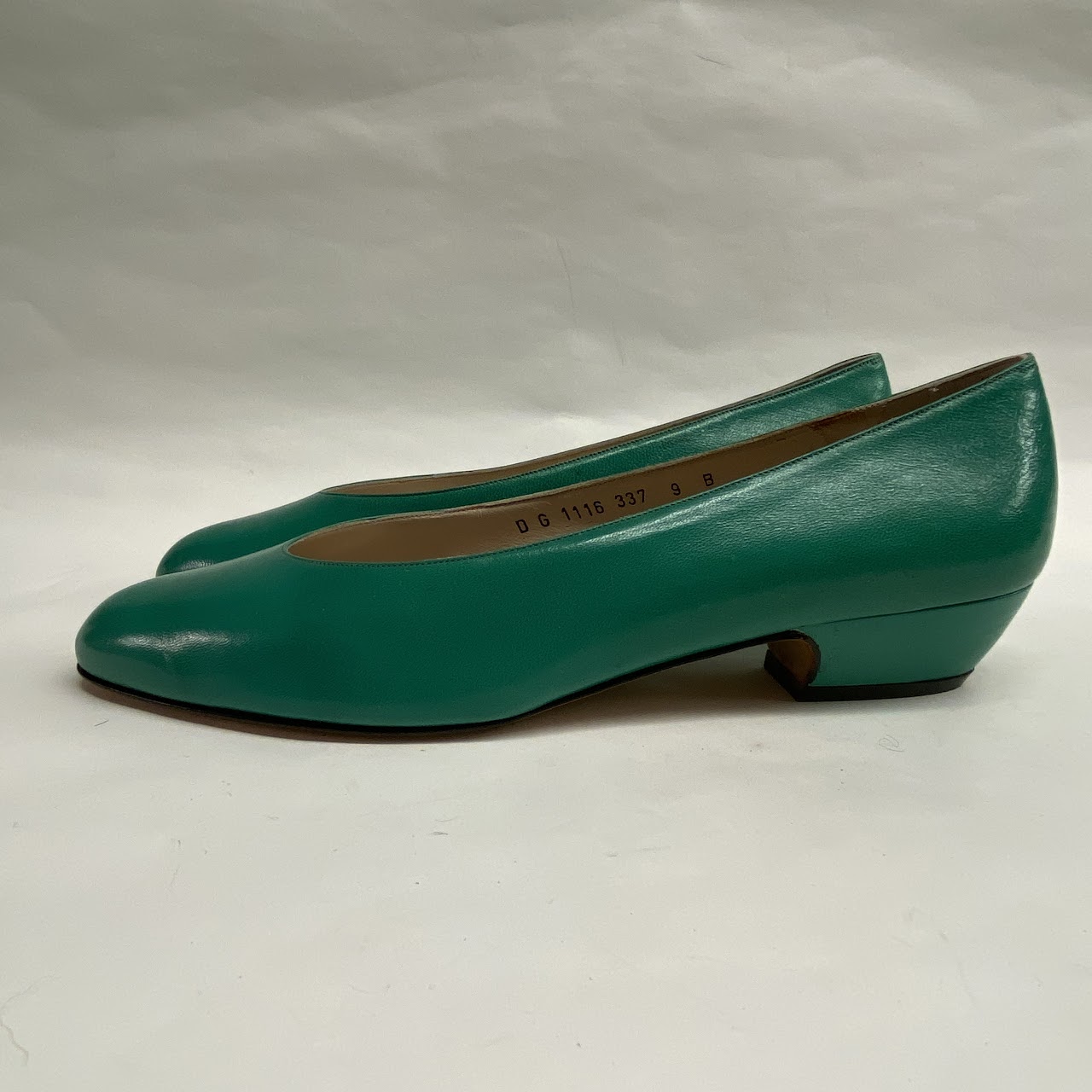 Salvatore Ferragamo NEW Green Pumps