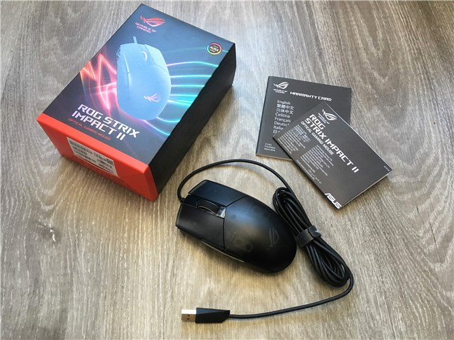 ASUS ROG Strix Impact II: อะไรอยู่ในกล่อง