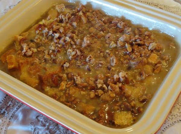 Praline Pecan Bread Pudding with Rum Sauce_image