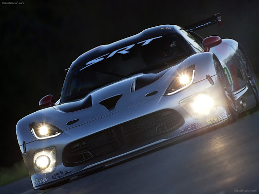 SRT Viper GTS R 2013 Review 01