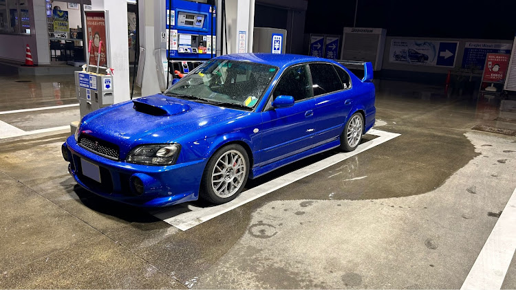 レガシィB4の自動車税の季節ですね・#レガシィB4・BE5・ガソリンスタンドは盛れるに関するカスタム事例の投稿画像1枚目