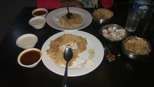 Oasis Restaurant, SH258, Itwara Chowk, Mahadevpura, Wardha, Maharashtra 442001, India, Vegetarian_Restaurant, state MH