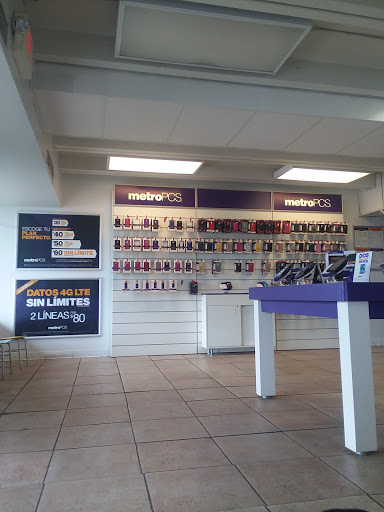 Cell Phone Store «MetroPCS Authorized Dealer», reviews and photos, 1404 Gallatin Pike N, Madison, TN 37115, USA