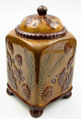  Pinecone Cookie Jar-049-12302