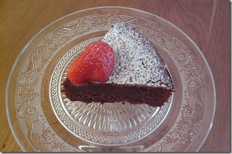 chocolate amaretti cake