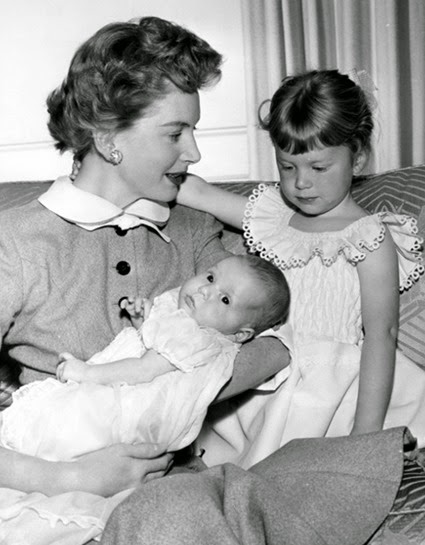 Deborah Kerr and daughters