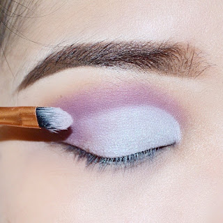 half-cut-crease-eye-makeup-tutorial-using-viva-eyeshadow-palette-no-7-esybabsy half-cut-crease-eye-makeup-tutorial-using-viva-eyeshadow-palette-no-7-esybabsy