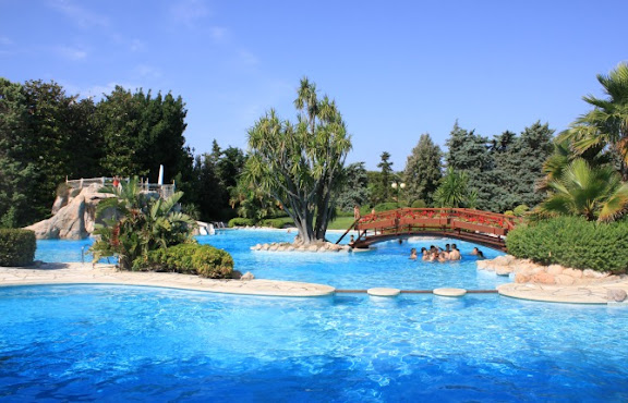 Piscines càmping Playa Montroig.jpg