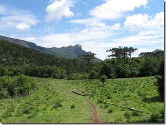 aiuruoca-trilha-cachoeira-do-fundo-2