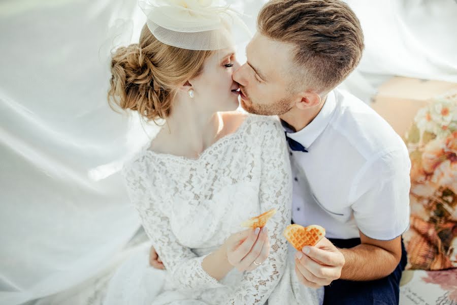 Fotógrafo de bodas Valeriya Kulikova (valeriya1986). Foto del 23 de febrero 2018