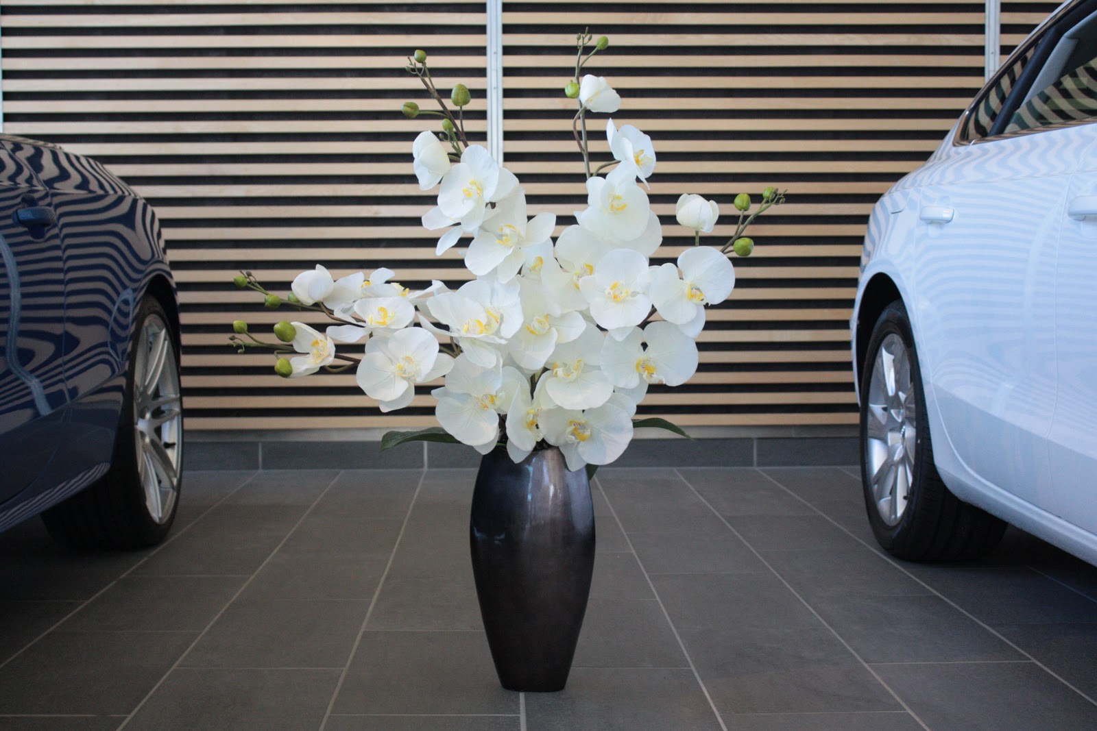 wedding orchid arrangements