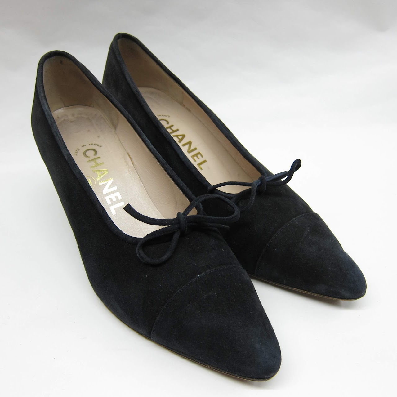 Chanel Suede Pumps