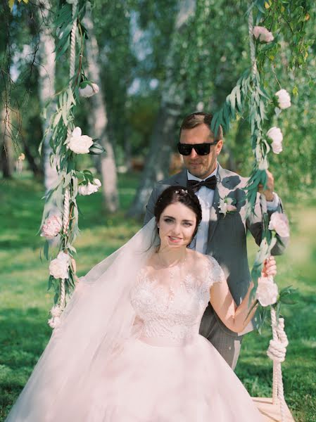 Wedding photographer Anna I Ilya Ivanovy (annailyaido). Photo of 31 March 2019