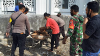 Polsek Marioriwawo Bersama Koramil 05 Gelar Kerja Bakti di Sekitar Masjid Raya Baiturrahman