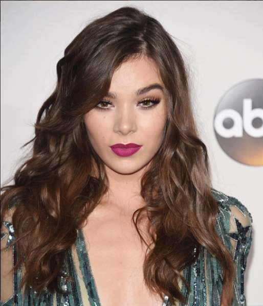 Hailee Steinfeld Awesome Profile Pics