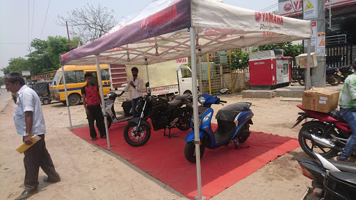 Yamaha, Mahadev Jharkhandi, Tukra No.-2, Singhadiya, Kunraghat, Gorakhpur, Uttar Pradesh 273008, India, Motor_Scooter_Dealer, state UP