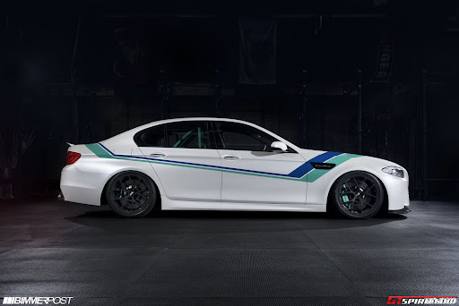 BMW F10M M5 by IND