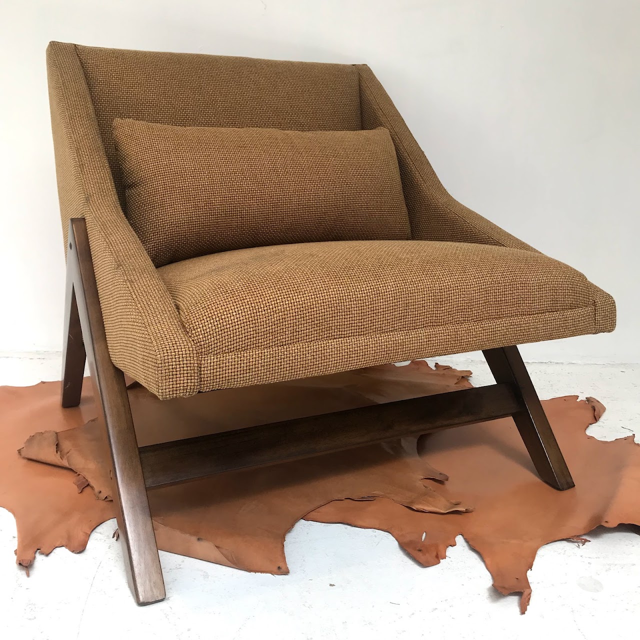 E&E Company Lounge Chair