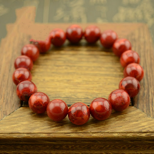 Title 3, Bracelet dagate rouge sud