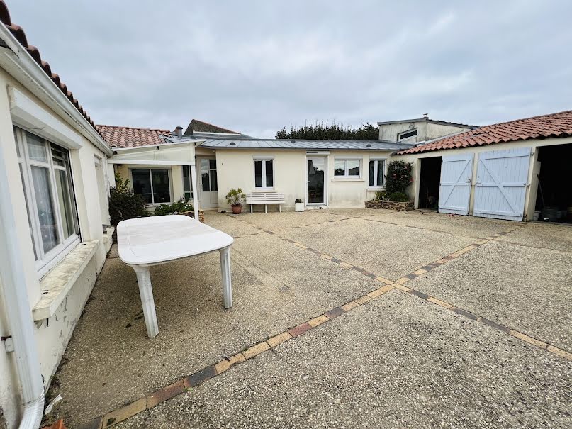 Vente maison 8 pièces 159 m² à Bretignolles-sur-Mer (85470), 330 000 €