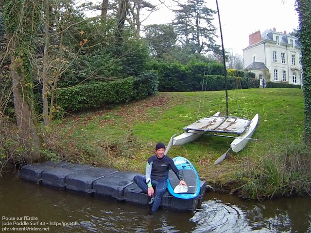 Remontée de l'Erdre 2013, 16 Juin 2013 SUP_Erdre_pause_Pierre_20130406_1024