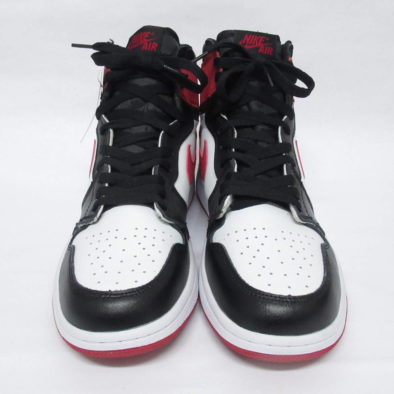 Jordan 1 Retro Black Toe