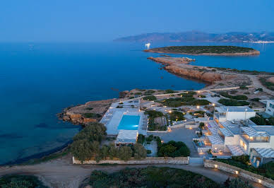 House with pool and terrace 8