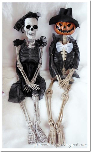 Halloween Skeleton Dolls