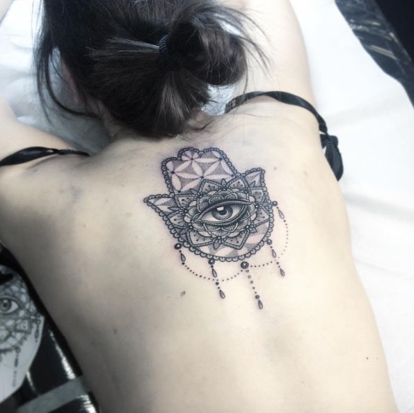 Esta mandala mão hamsa