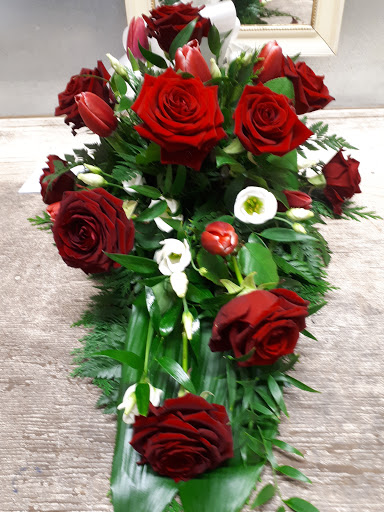 Madickens Blommor u0026 Trädgårdsplanering - Blomsterhandel i Purmo