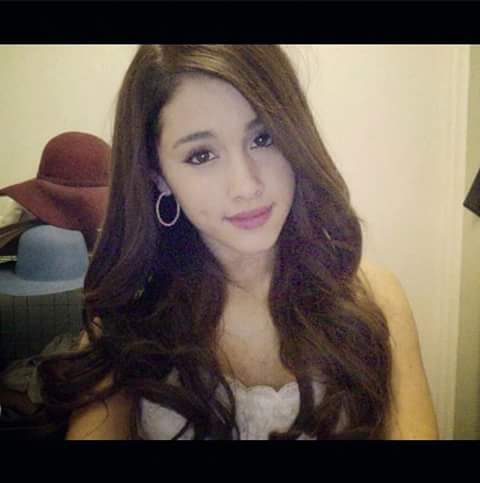 Ariana Grande Profile Pics