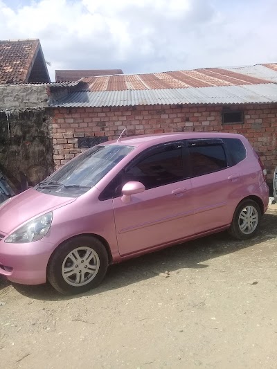 Photos of bengkel rachmat cat mobil