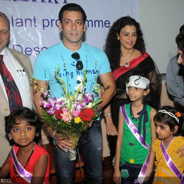 Salman Khan receives a warm welcome during a charity event, held at Holy Family Hospital, in Mumbai, on October 11, 2013. (Pic: Viral Bhayani)