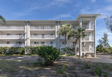 Apartment with pool 2