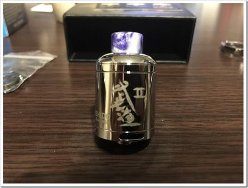 IMG 4248 thumb - 【OH!SAMURAI!】「Dovpo Bushido2 RDA」（ドヴポ・プシドーツーRDA）レビュー！フレーバー重視と言いつつ巨大なボトムエアフローで爆煙重視のRDA！レジンかストーンのドリップチップもカッコイイ！