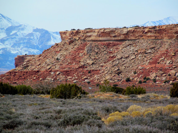 Jeep barely in sight, with quite a distance still yet to go