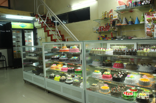 New Bombay Bakery, 103, Railway Line, Railway lines, Jawaharlal Housing Society, Keshav Nagra, Solapur, Maharashtra 413001, India, Bakery_and_Cake_Shop, state MH