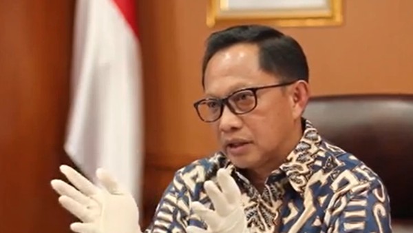 Sahut-sahutan Johan Budi dan Tito Karnavian: dari Teguran Rapat-Kursi Menteri