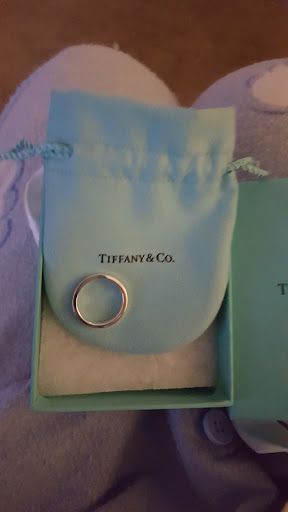 Jewelry Store «Tiffany & Co.», reviews and photos, 68 W Colorado Blvd, Pasadena, CA 91105, USA