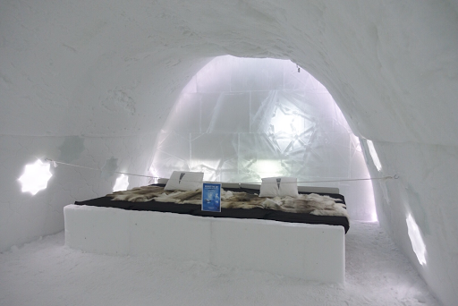 aurora ice hotel