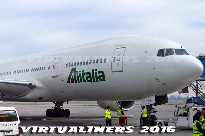 [SCL_Alitalia_B777-200_IE-DBK_VL-0046%255B3%255D.jpg]