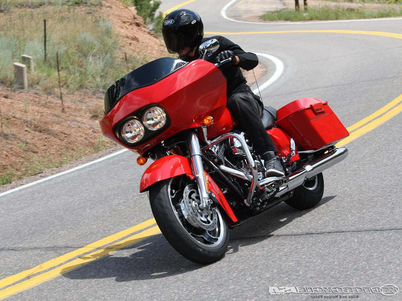 The Road Glide Custom adheres