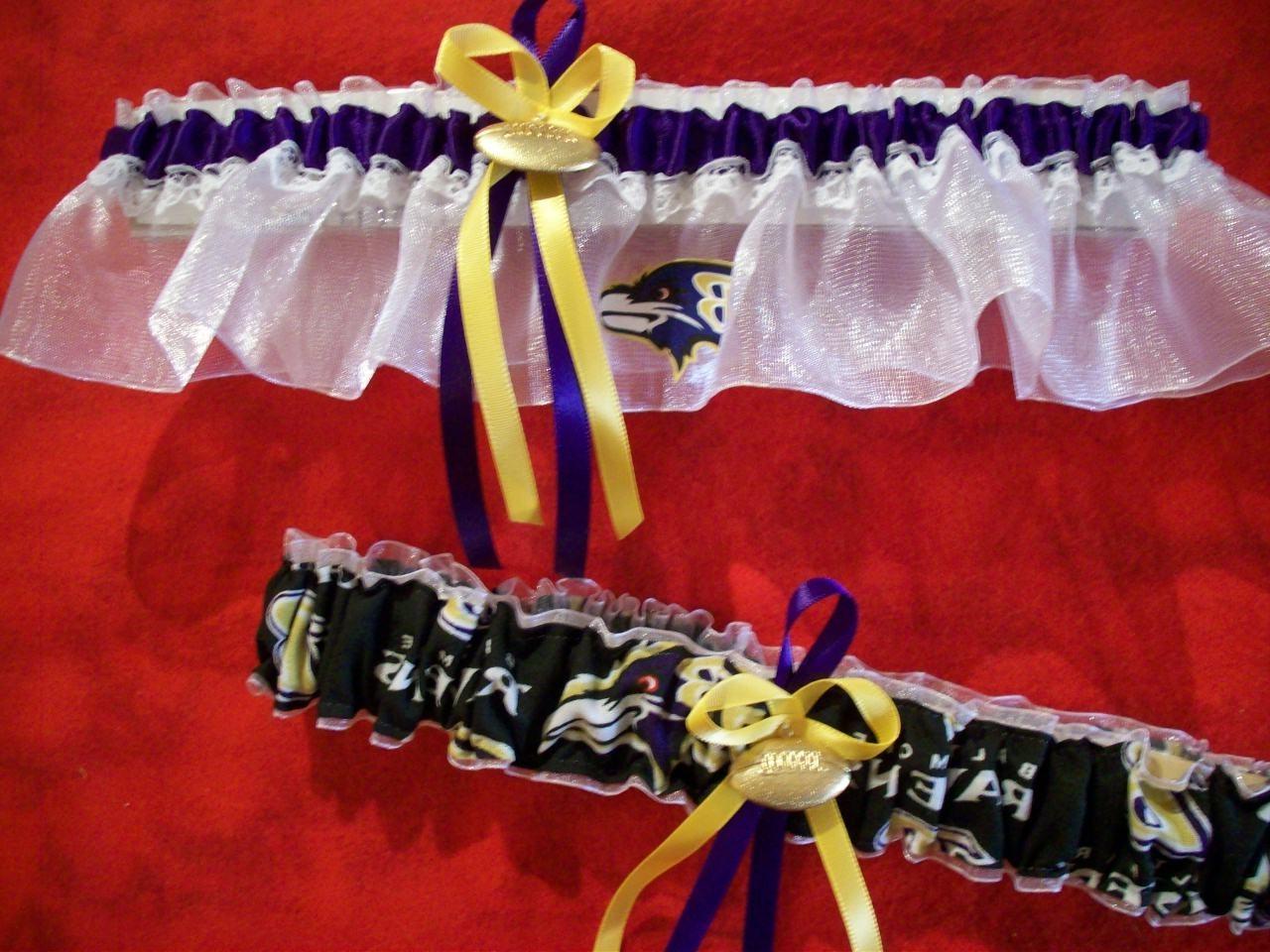 Keepsake garter has a purple