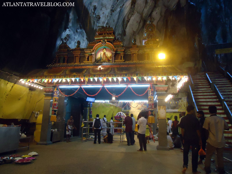 Пещеры Batu Caves