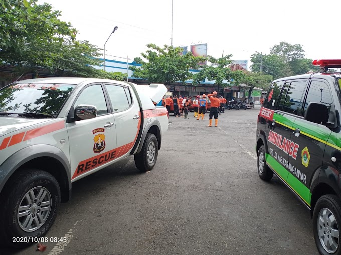 Senkom Mitra Polri bersama BPBD melakukan Penyemprotan Disinfektan