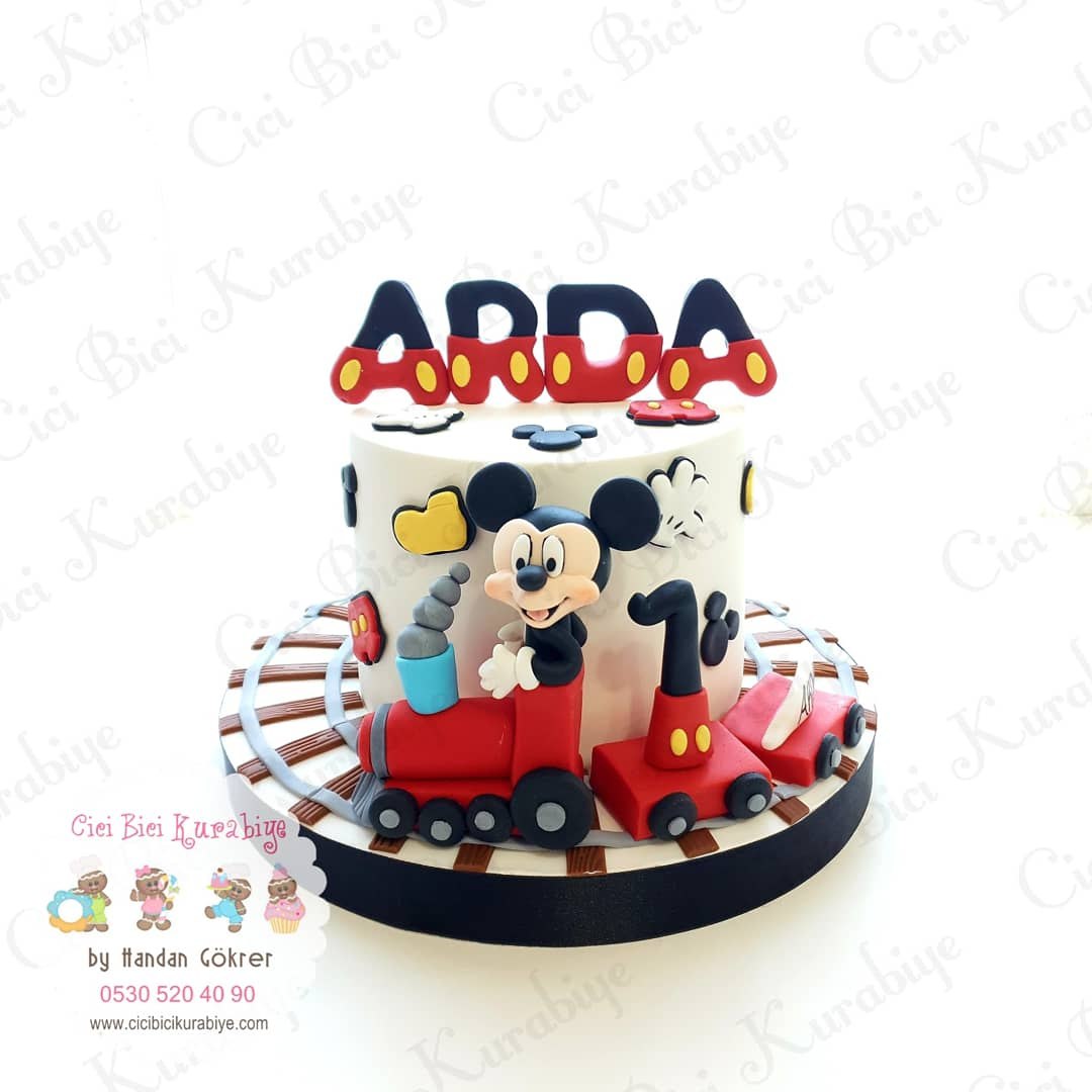 Mickey Mouse Resimli Pasta Https Www Pastasipariset Com 1301 Minnie Mouse Resimli Pasta Html Pasta Gelin Dogum Gunu