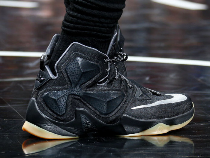 lebrons 13 black