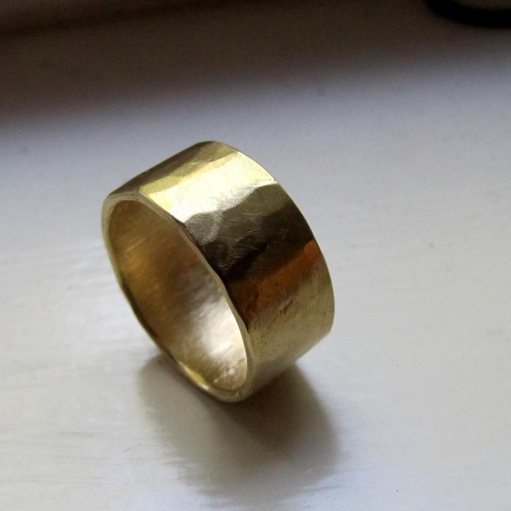 Mens Wedding Band 18k Gold