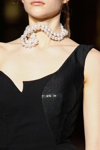 Accessories_Pearl_Necklaces